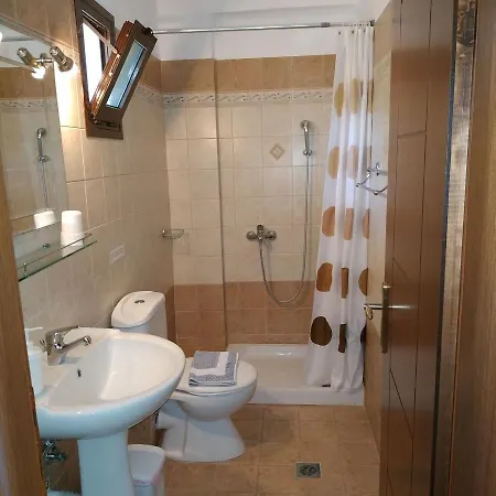 Stella Meri - アパート *